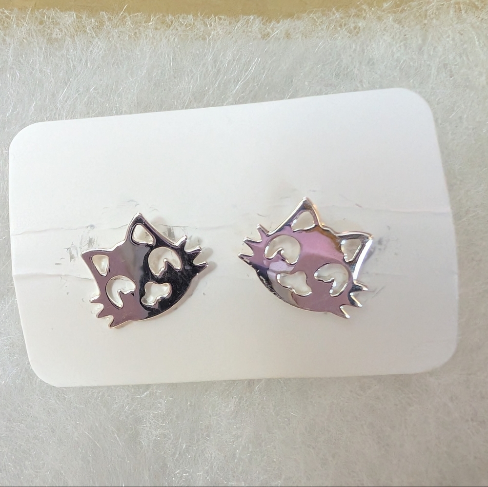 Cute Cat Face Stud Earrings